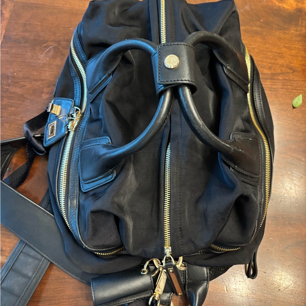 Studio Bag Medium Gold Hardware